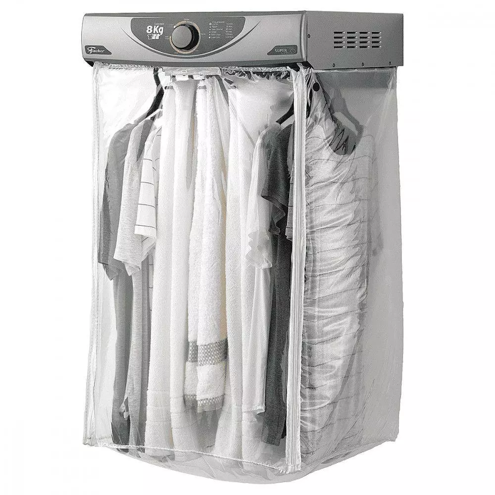 Fotografia de estúdio da Secadora de Parede Fischer Super Ciclo de 8kg na cor prata (silver). O produto está fixado na parede com o saco de secagem de PVC estendido, mostrando os botões de controle do timer na parte superior e a marca Fischer em destaque. Fundo branco.